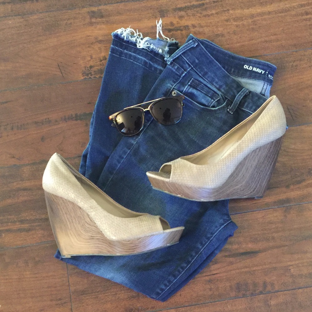 🌼 Jessica Simpson Open Toe Wedges 🌼